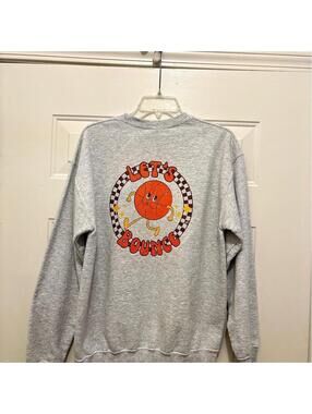 Gray Let's Bounce Graphic Pullover Sweatshirt Medium